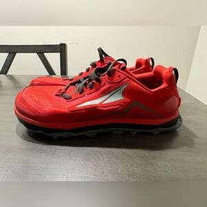 Altra Lone Peak 5 Brand New with no box. Men’s size 9.5.